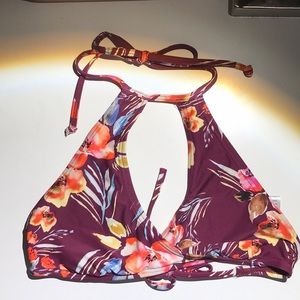Billabong bikini top, size M